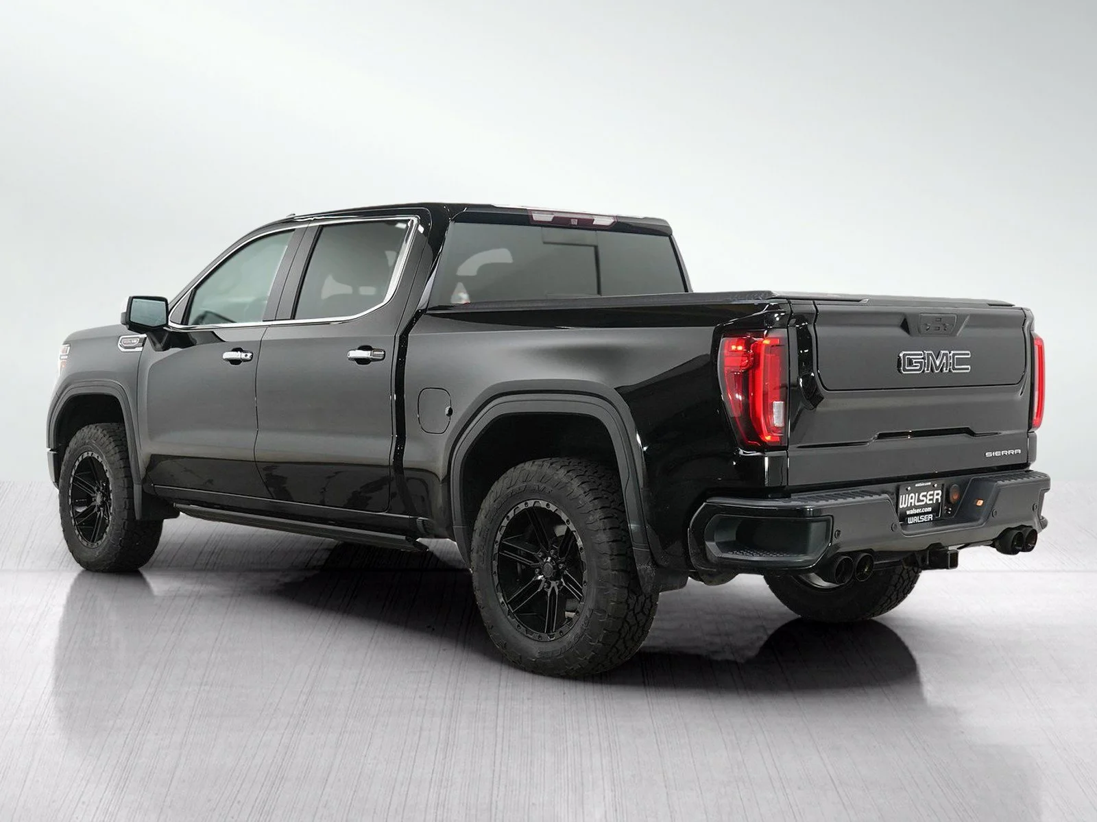 Used 2019 Black GMC Denali image 3