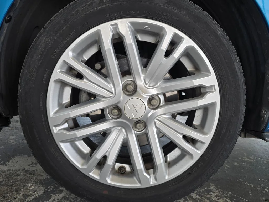 Used 2024  Mitsubishi Black Edition image 24