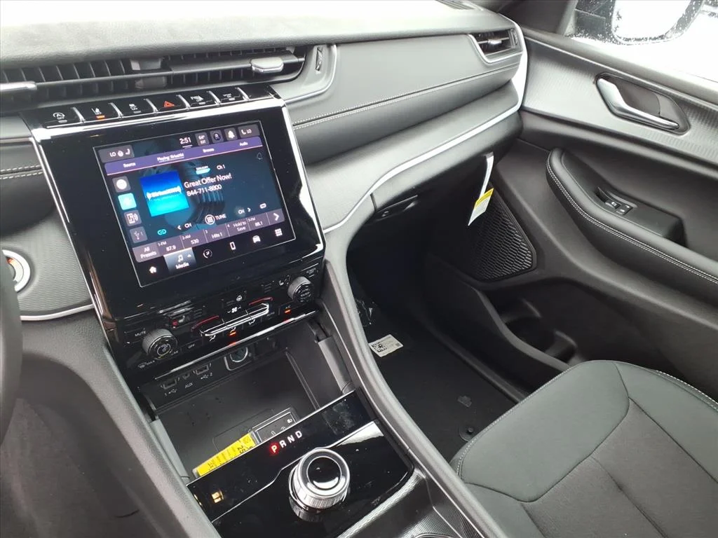 2025 Jeep Grand Cherokee L Laredo - Photo 8