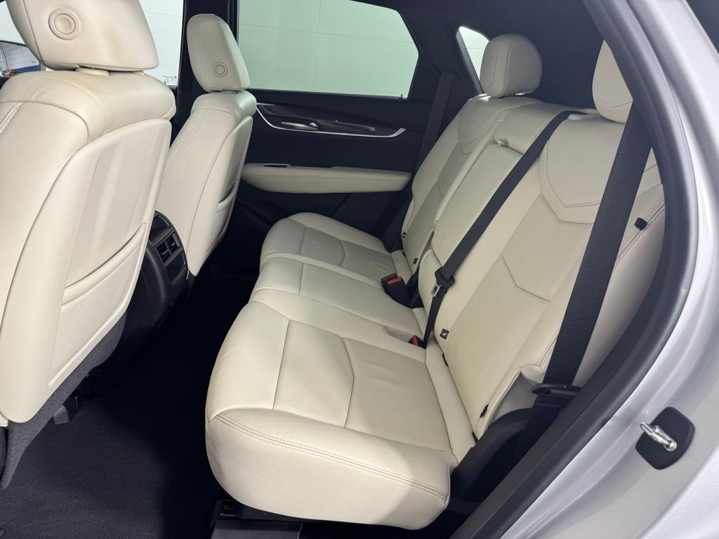 Used 2020 Radiant Silver Metallic Cadillac Sport image 25