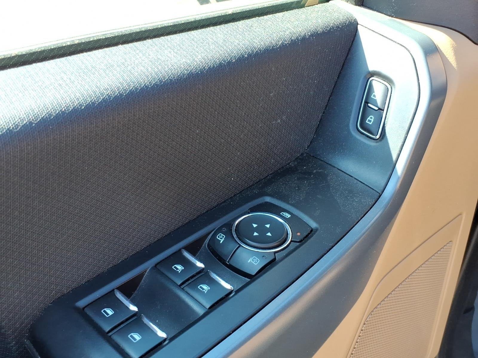 Used 2023 Agate Black Metallic Ford XLT image 13