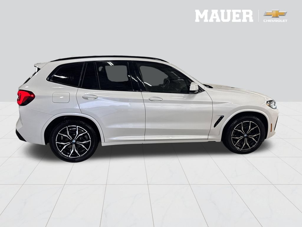 Used 2023 White BMW xDrive30i image 7