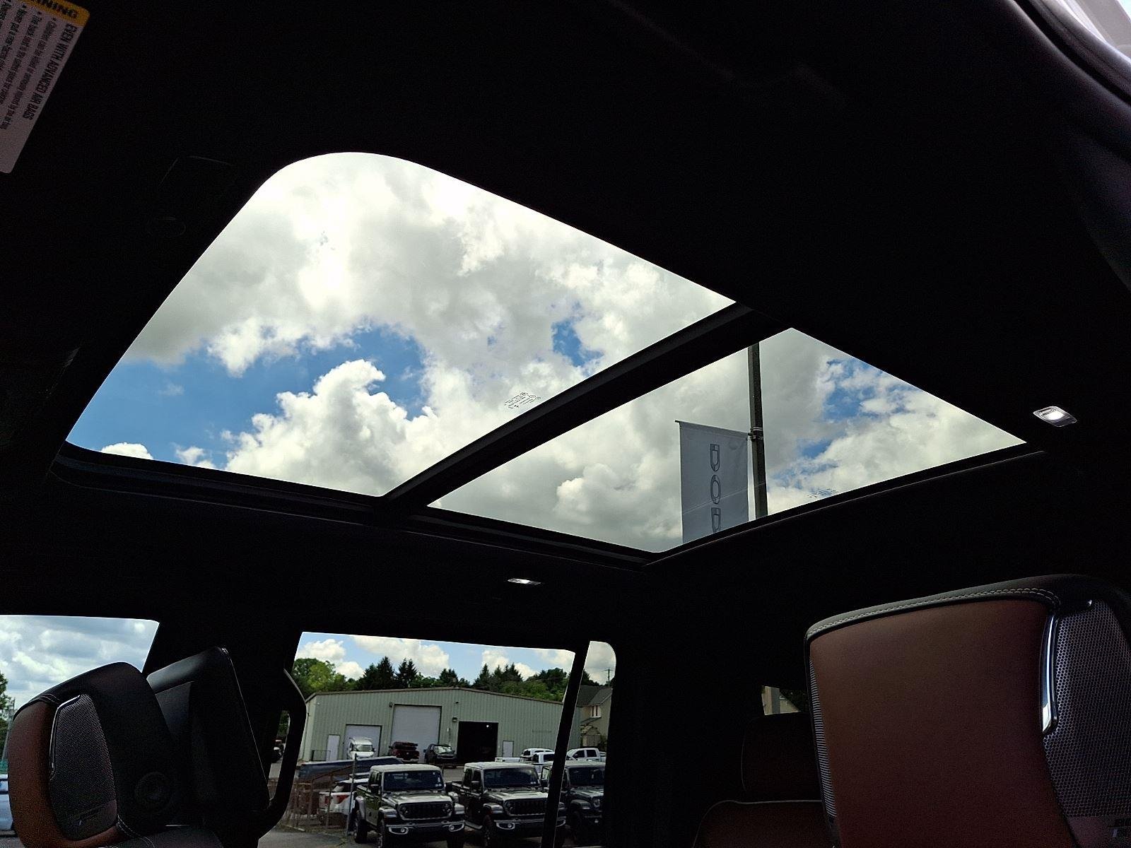 Used 2024 White Frost Tricoat GMC Denali Ultimate image 16