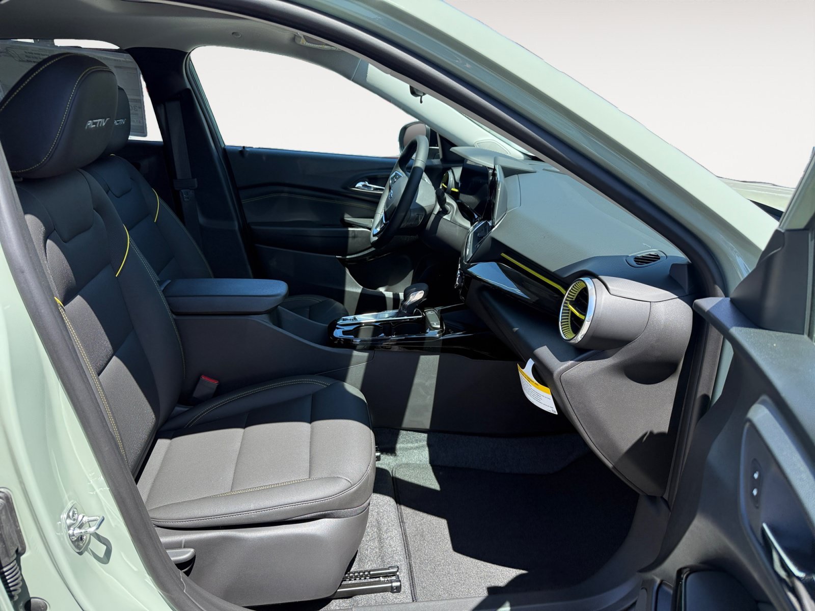 2026 Chevrolet Trax Activ - Photo 19