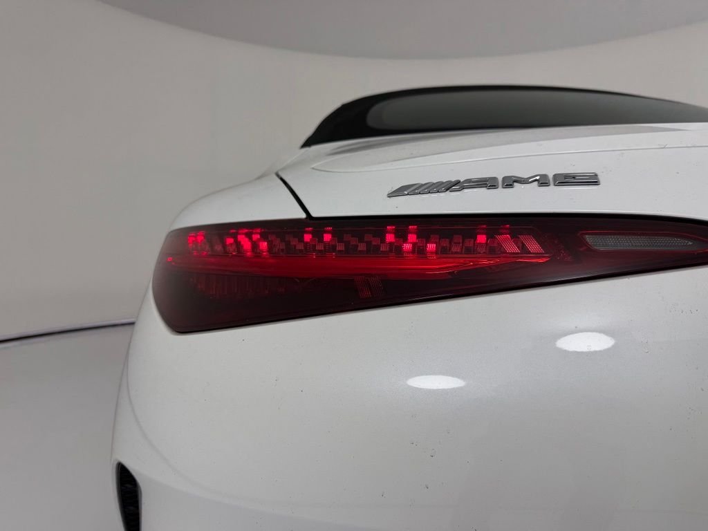 Used 2022  Mercedes-Benz SL 55 AMG® image 20