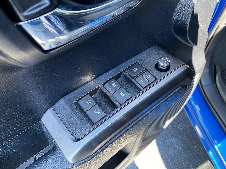 Used 2018 Blazing Blue Toyota TRD Off Road image 10