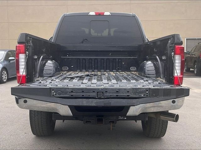 Used 2019 Black Ford Lariat image 31