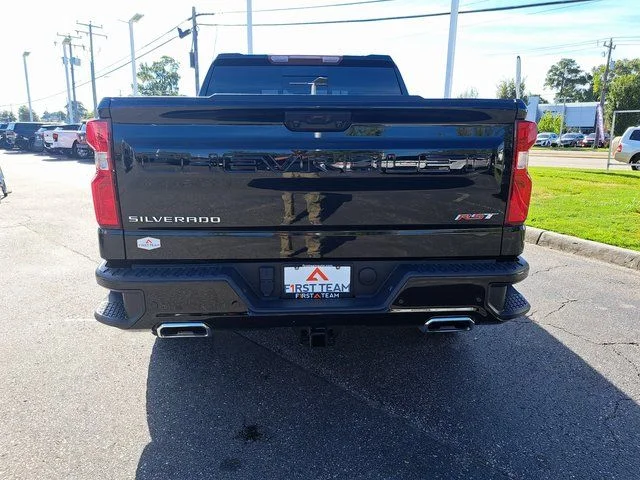 Used 2024 Black Chevrolet RST image 9