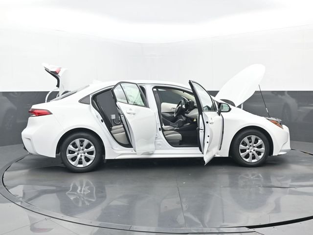 New 2026 Ice Cap Toyota LE image 30