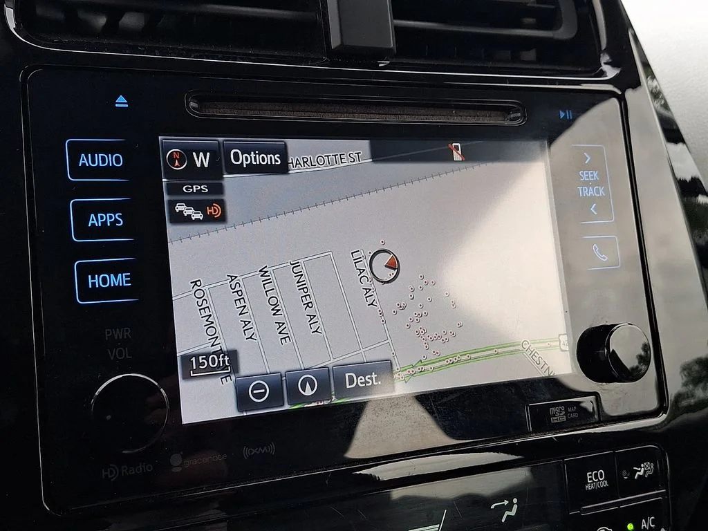 Certified Used 2018 Beige Toyota Three image 16