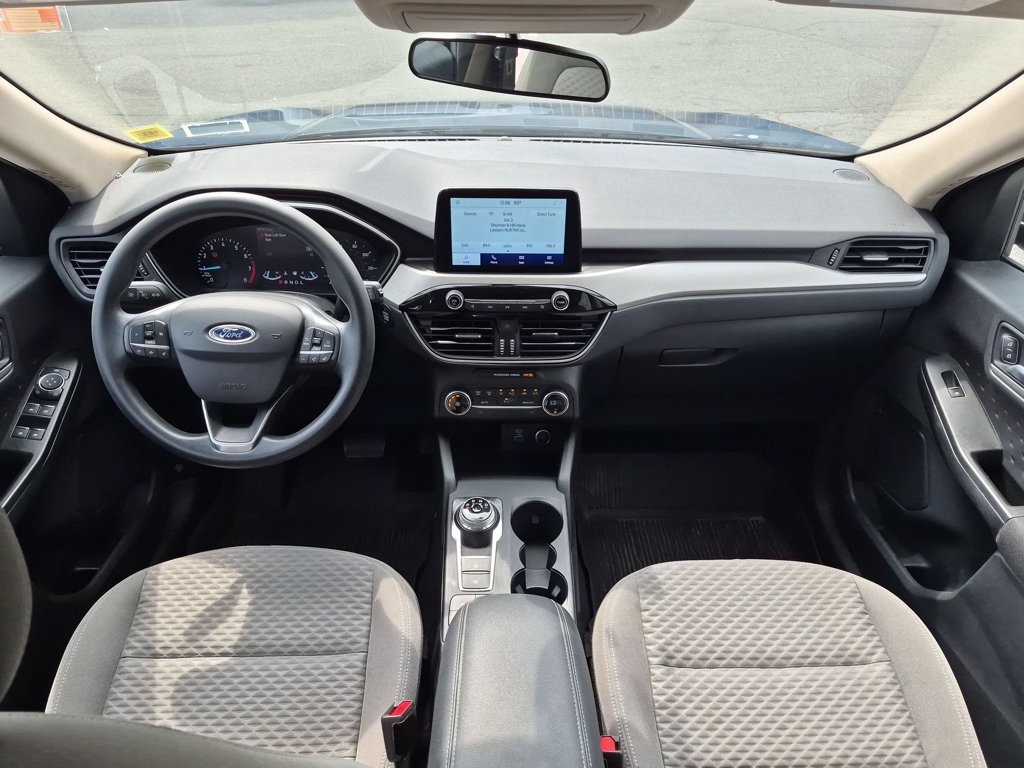 Used 2020 Green Ford SE image 18