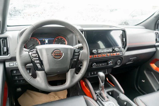 2026 Nissan Frontier PRO-4X - Photo 9