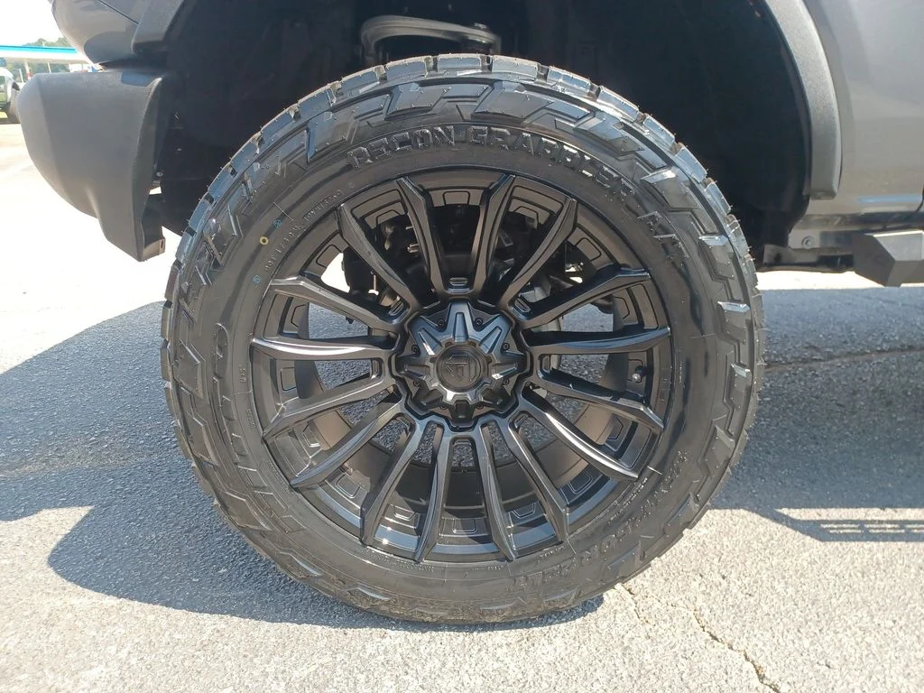 2025 Ford Bronco 4-Door Base - Photo 7
