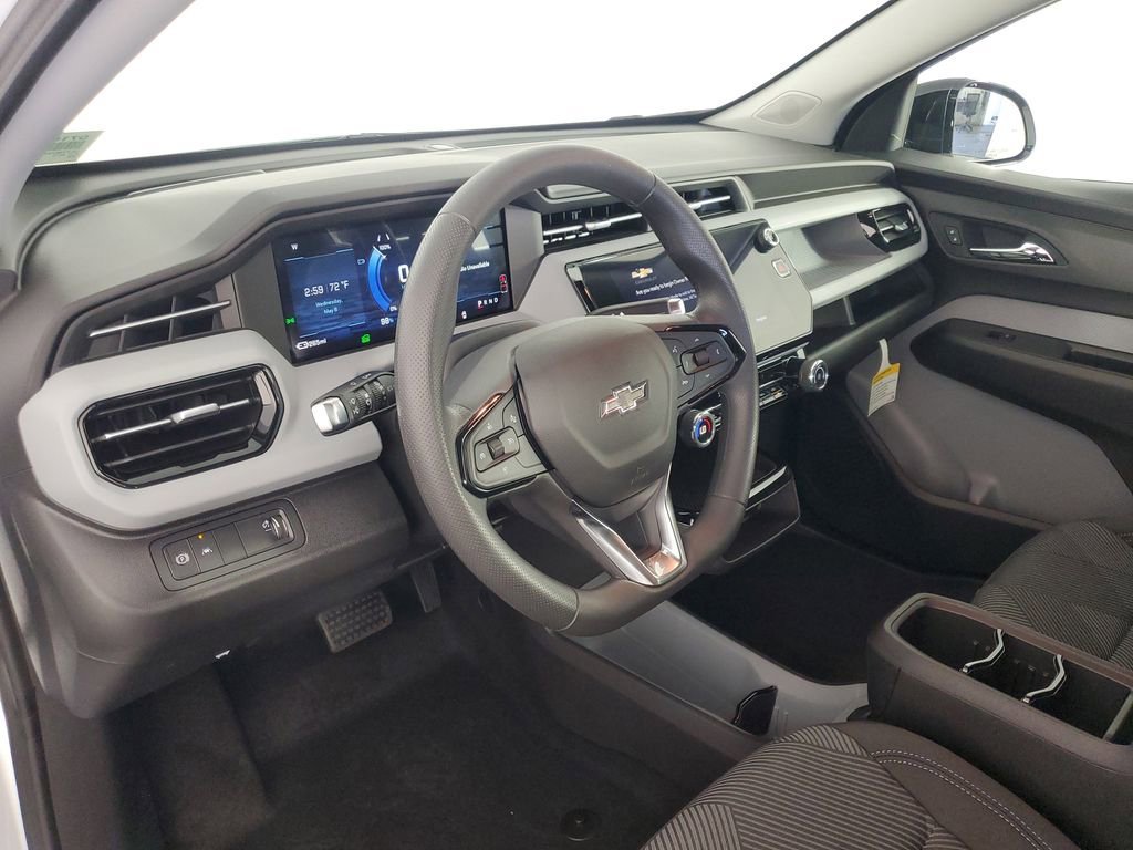 New 2027 Summit White Chevrolet LT image 11
