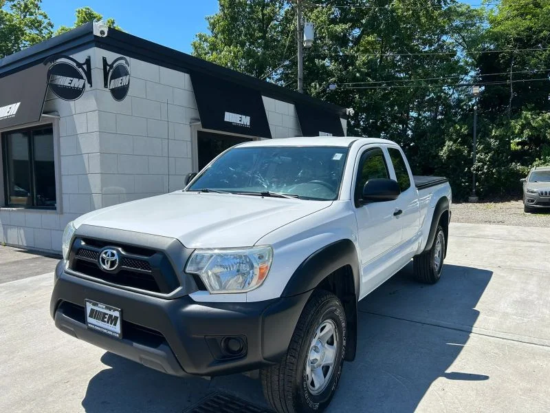 2015 Toyota Tacoma's photo