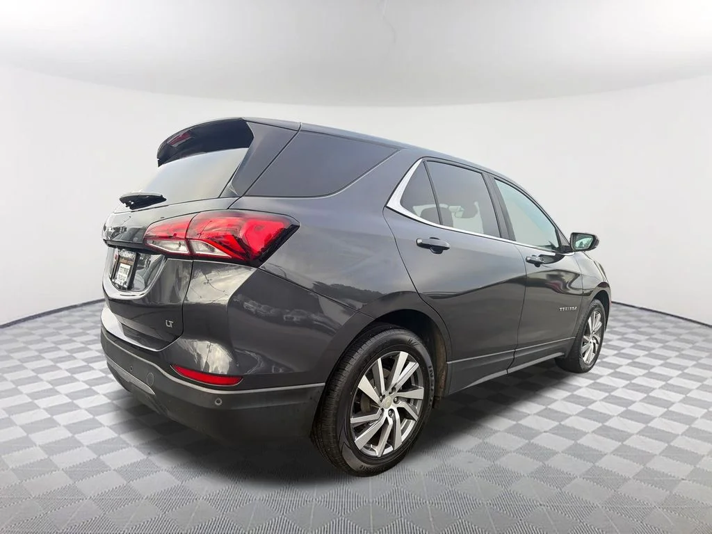 Used 2022 Gray Chevrolet LT image 5
