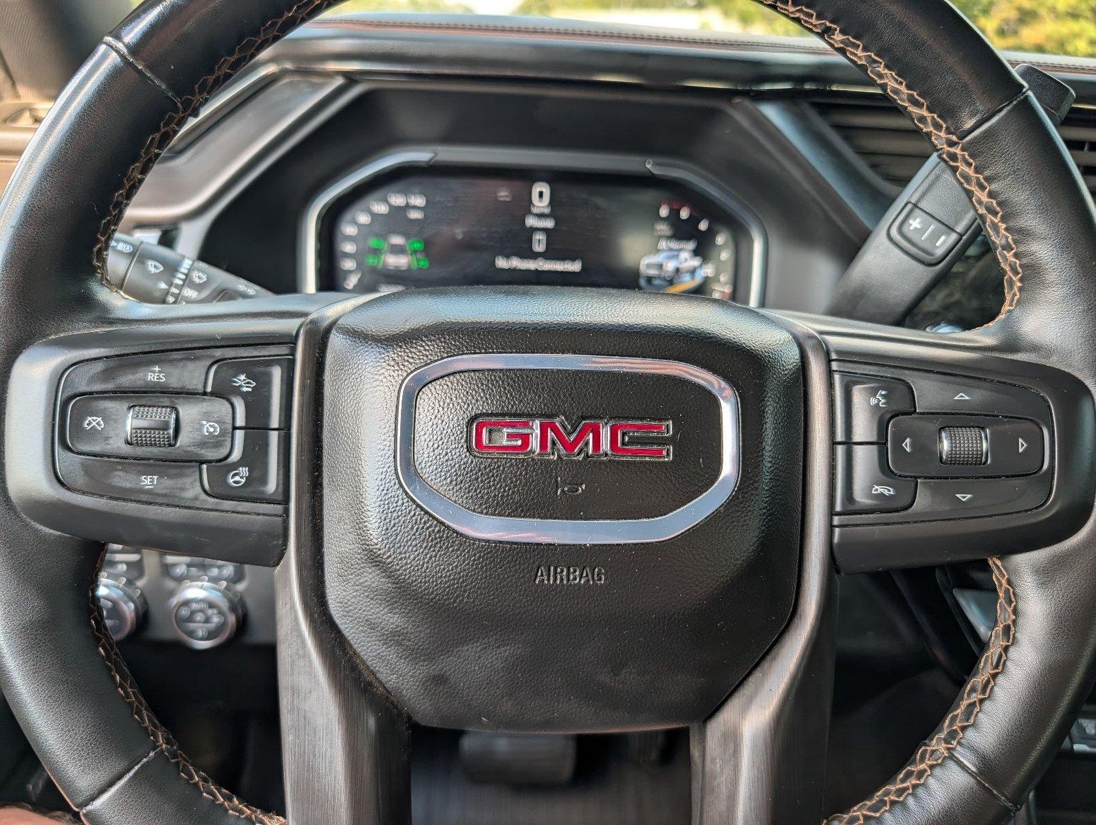 Used 2025 Summit White GMC AT4 image 25