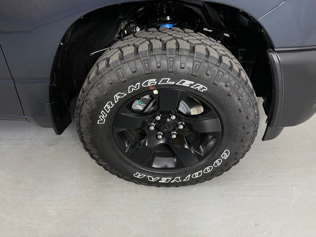 New 2026 Forged Blue Metallic Exterior Paint RAM Warlock image 10