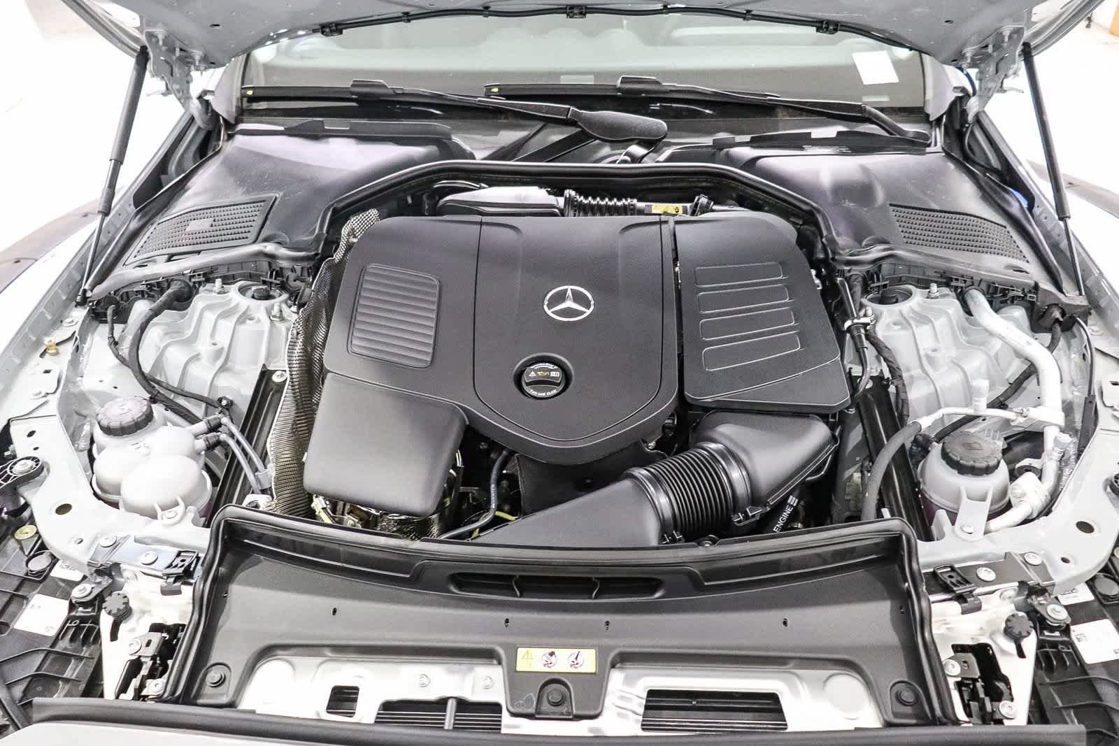 New 2026 MANUFAKTUR Alpine Grey Mercedes-Benz C 300 image 12