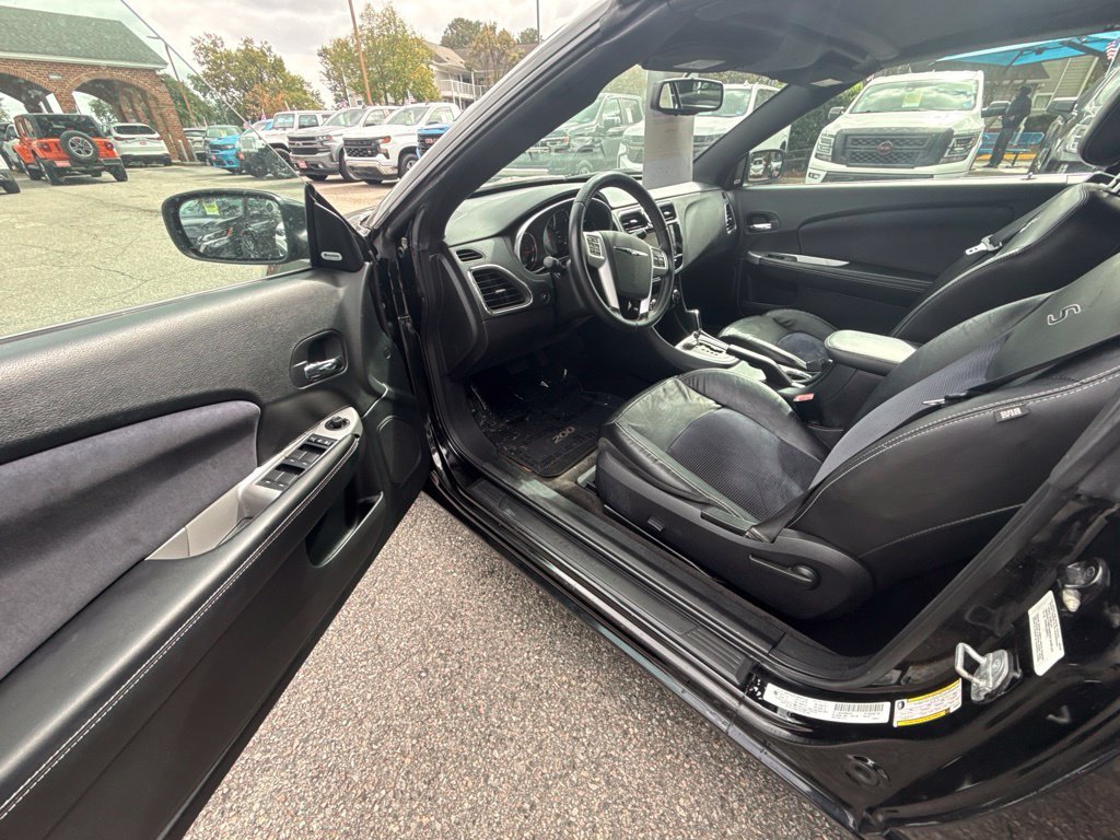 Used 2011 Black Chrysler S image 11