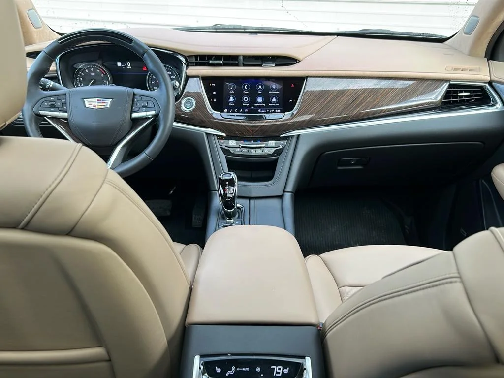 2025 Cadillac XT6 Premium Luxury - Photo 11