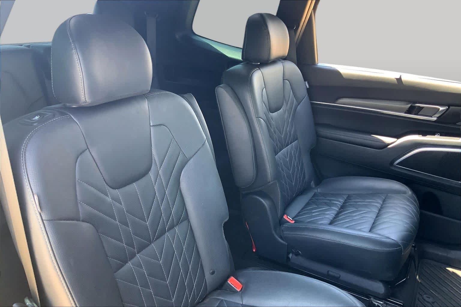 Used 2025 Midnight Lake Blue Kia SX X-Line image 19