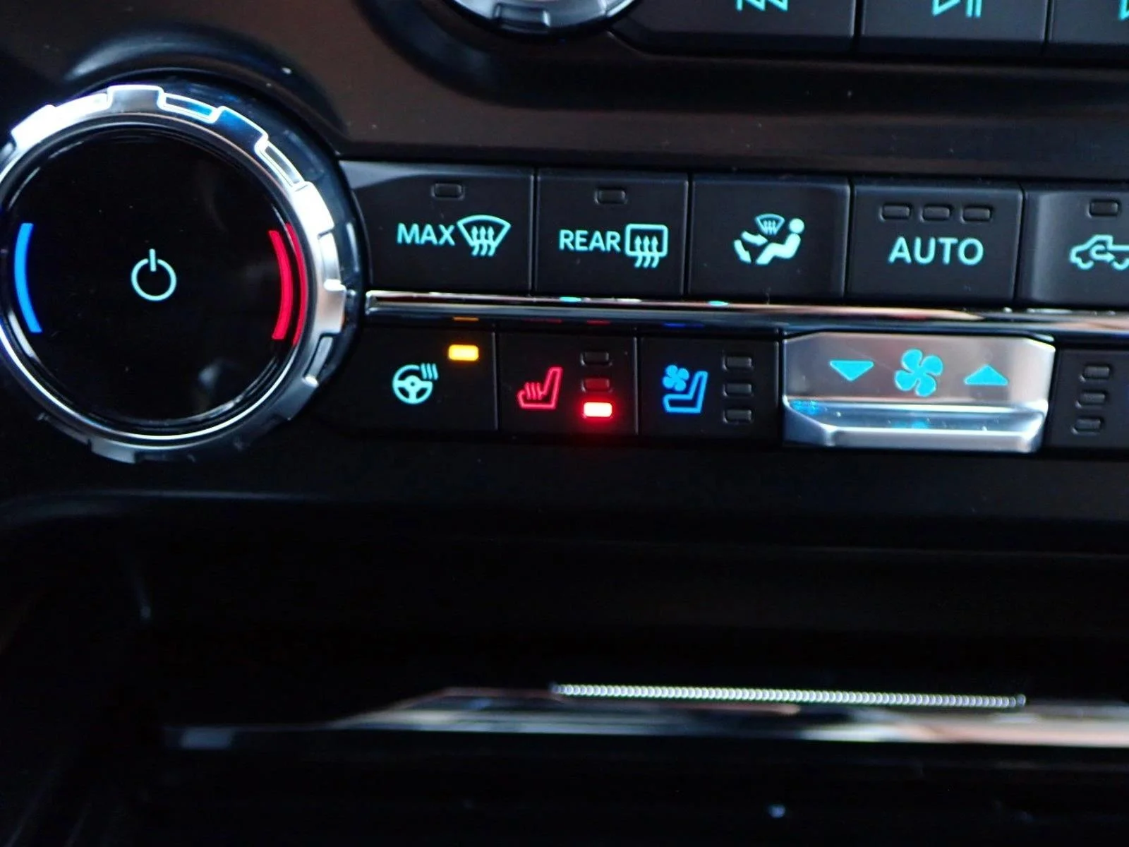 New 2026 Star White Metallic Tri-Coat Ford F-250® King Ranch® image 18