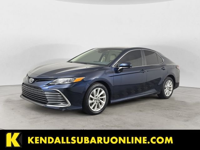 2021 Toyota Camry 2.5 Auto LE's photo