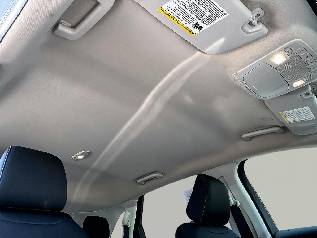 Used 2020 Blue Metallic Ford SE image 22