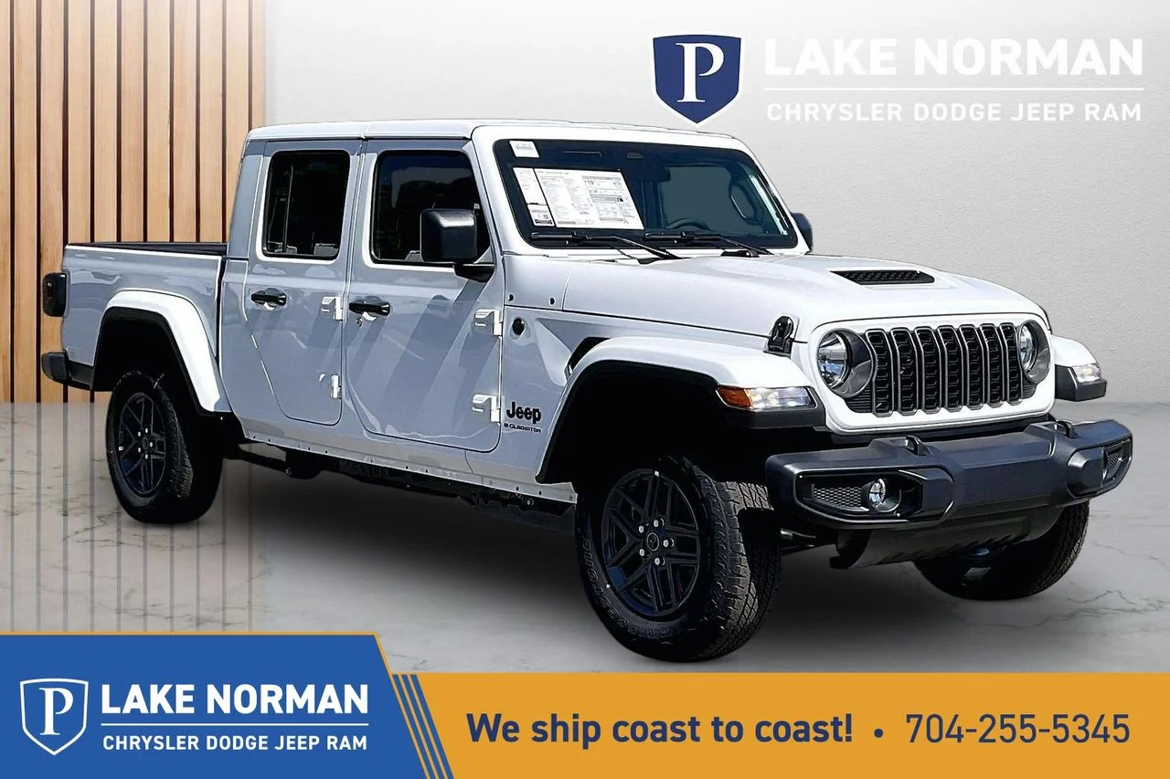 2026 Jeep Gladiator Sport S Auto's photo