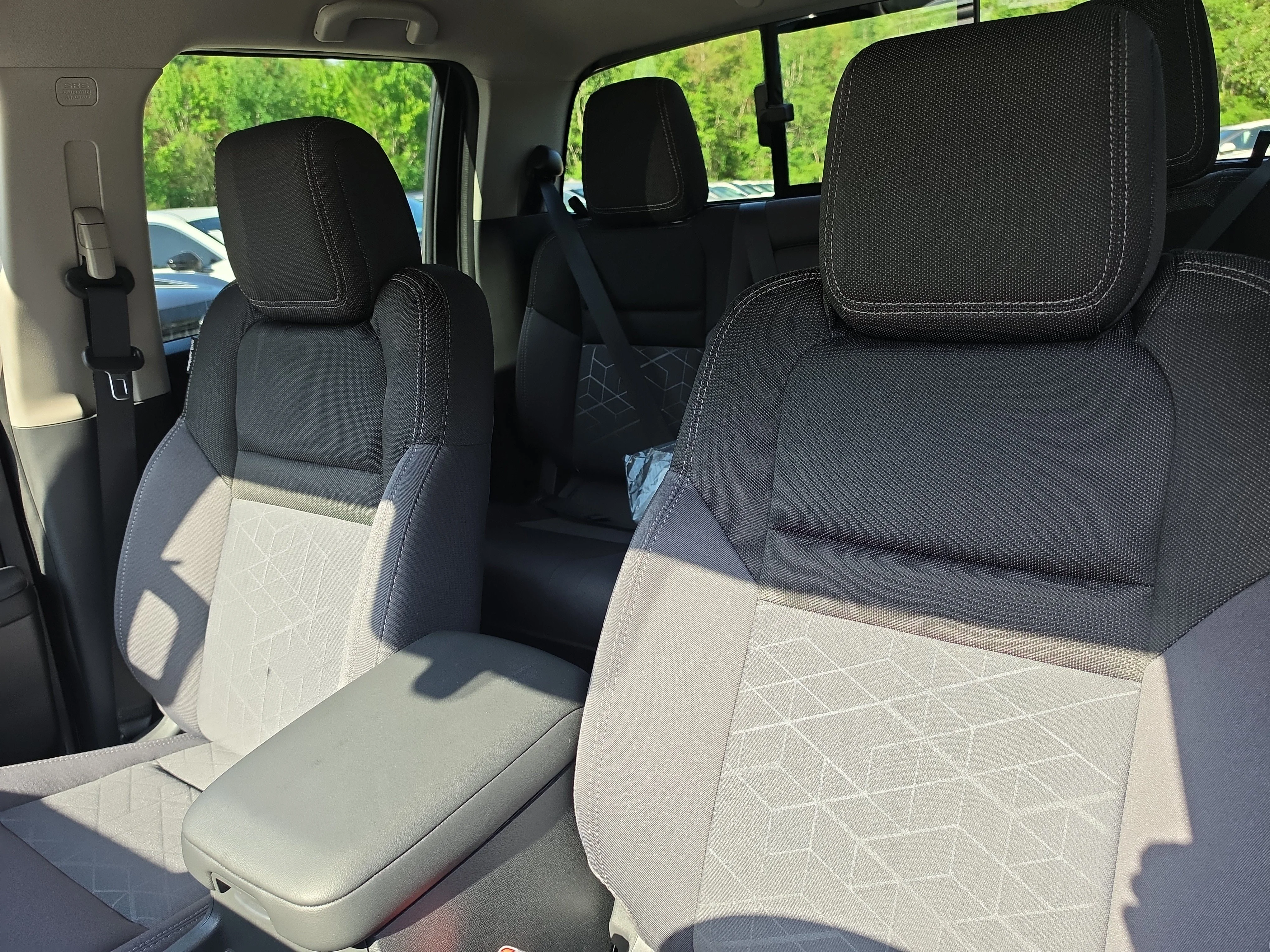 New 2026 Glacier White Nissan Crew Cab SV image 21