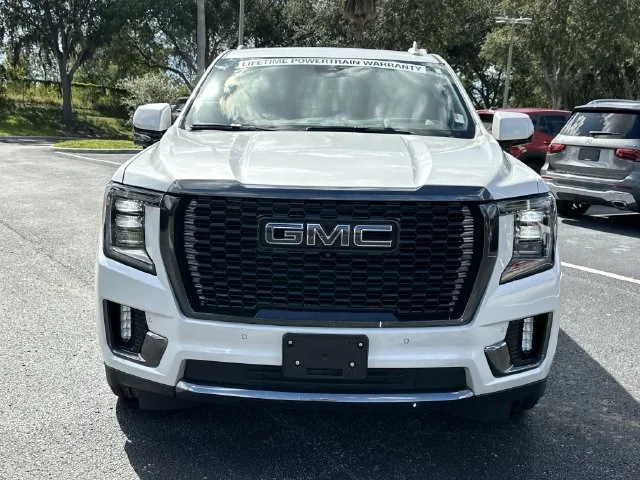 Used 2023 WHITE FROST TRICOAT GMC Denali Ultimate image 3