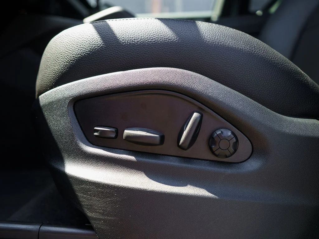 Used 2025 Chromite Black Metallic Porsche Base image 19
