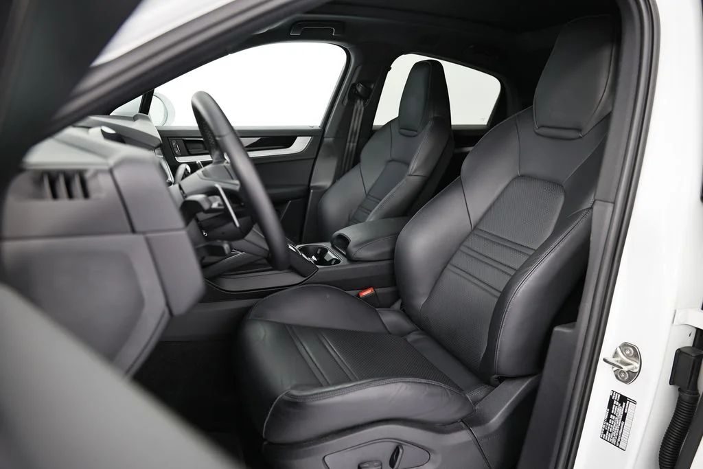 Used 2024 White Porsche  image 5