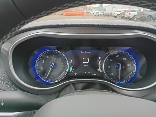 New 2026 Hydro Blue Pearl-Coat Exterior Paint Chrysler Select image 25