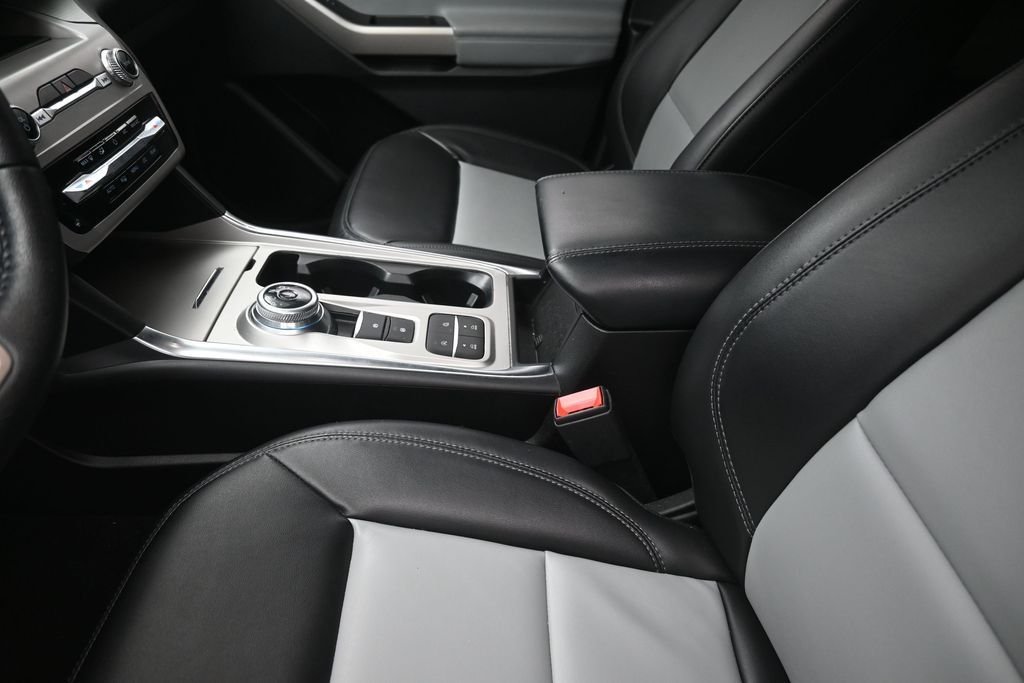 Used 2023 Black Ford XLT image 21