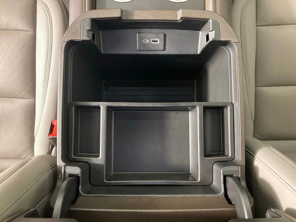 Used 2022 Gray Chevrolet Z71 image 13