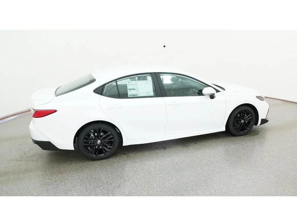 New 2026 Ice Cap Toyota SE image 13