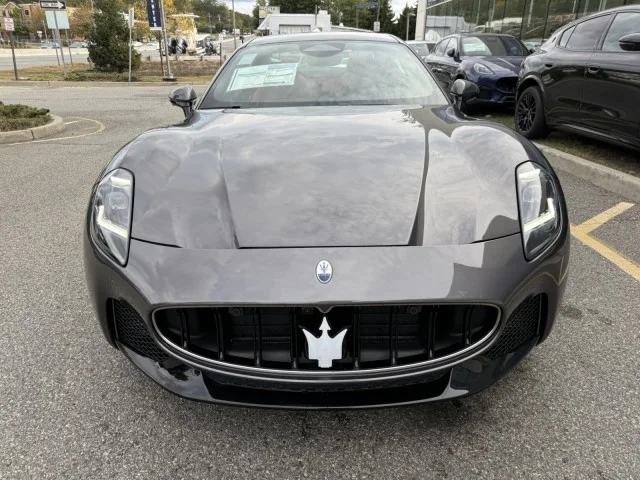 New 2026 Grigio Maratea Metallic Maserati  image 3