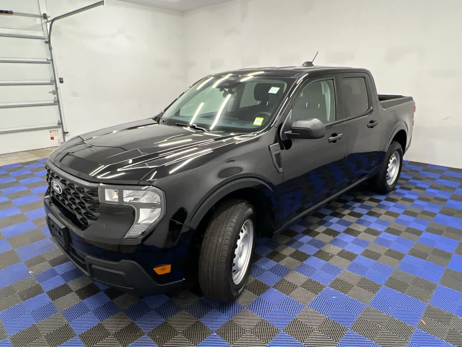 New 2026 Shadow Black Ford XL AWD Supercrew image 3