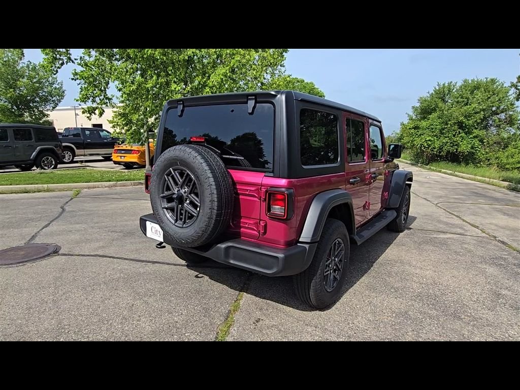 New 2026 Tuscadero Pearl-Coat Exterior Paint Jeep Sport S image 7