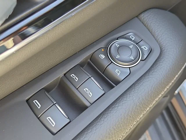 2026 GMC Yukon Denali - Photo 21