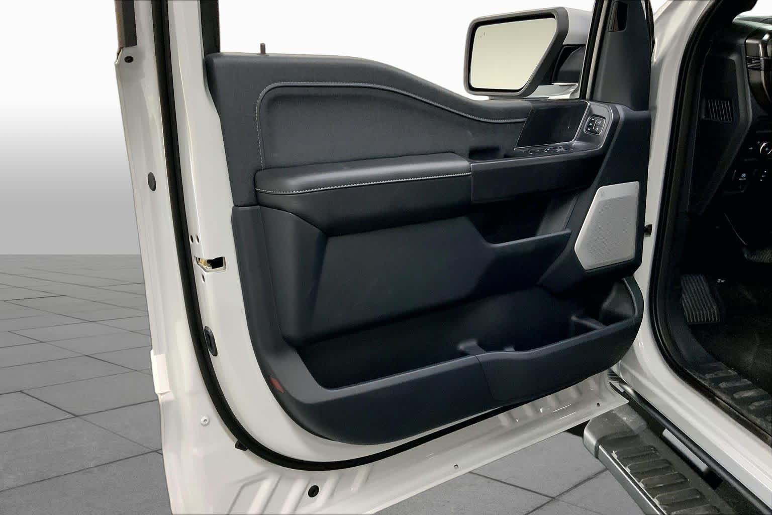New 2026 Avalanche Ford Lariat® image 10