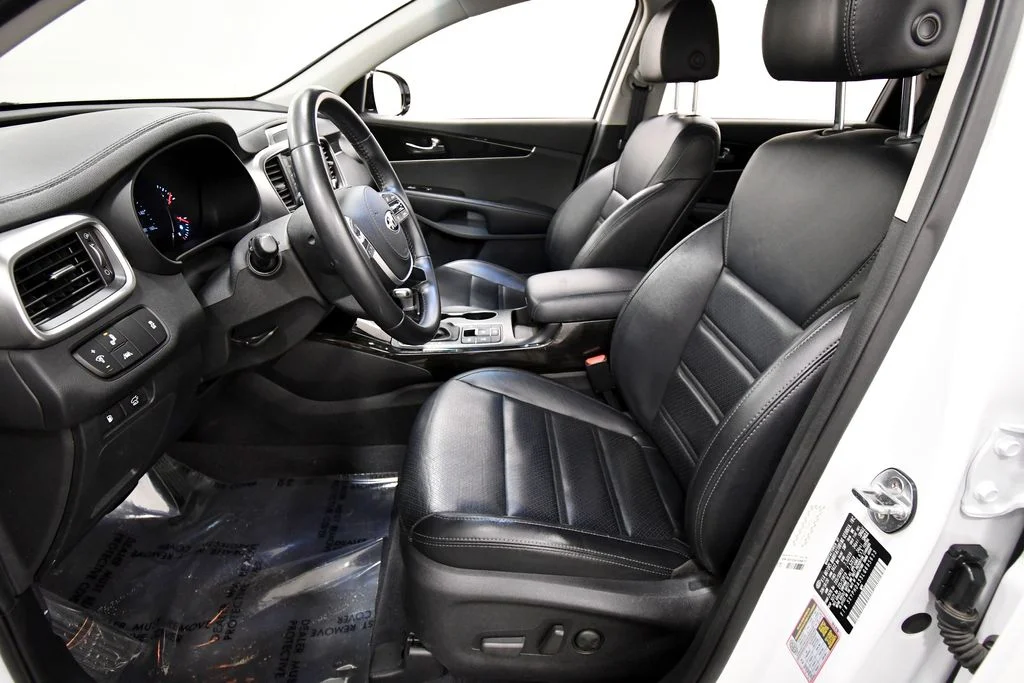 Certified Used 2020 White Kia EX image 14