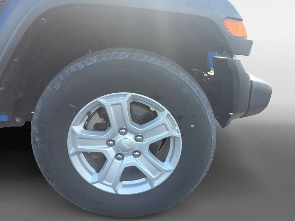 Used 2022 Blue Jeep Unlimited Sport S image 10
