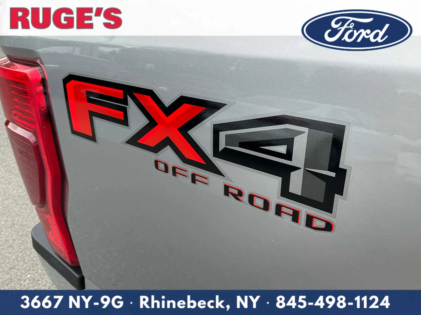 Used 2022 Iconic Silver Ford XLT image 15