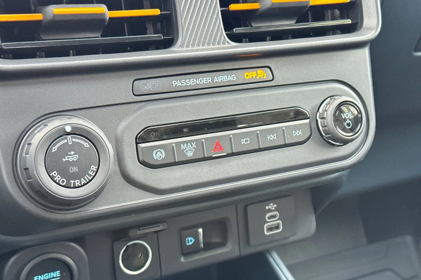 New 2026 Carbonized Gray Metallic Ford Tremor® image 23