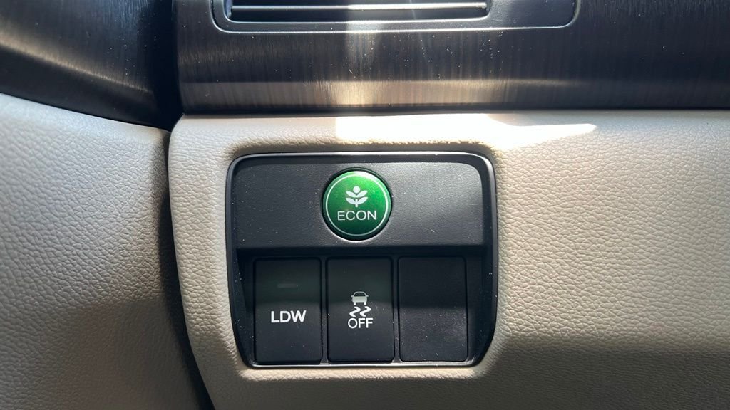Used 2014  Honda EX-L image 14