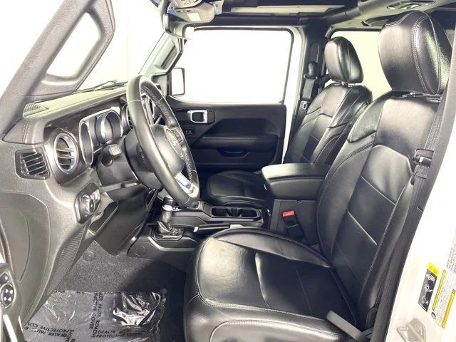 Used 2020 White Jeep Unlimited Sahara Altitude image 16
