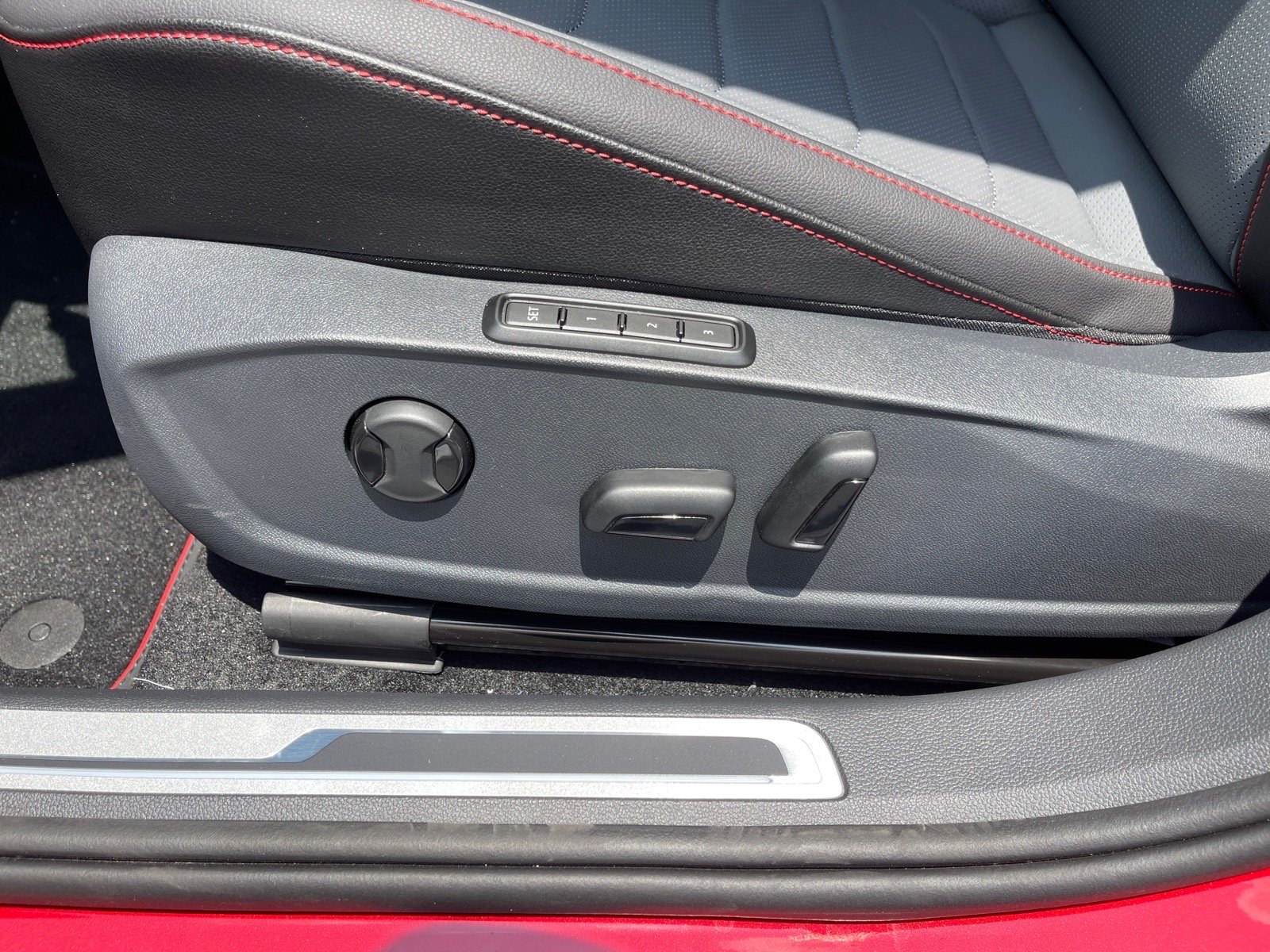 New 2026 Kings Red Metallic Volkswagen Autobahn image 8